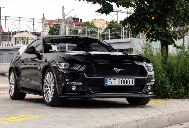 Ford Mustang GT 2015