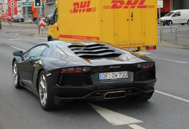 Lamborghini Aventador LP700-4