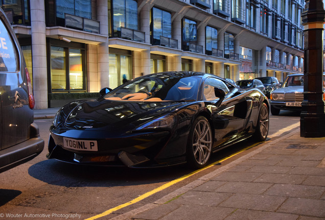 McLaren 570S