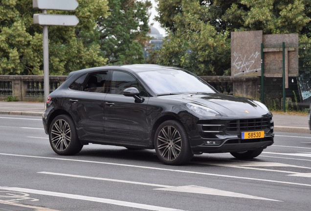 Porsche 95B Macan Turbo