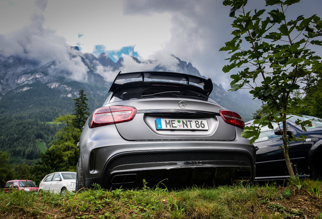 Mercedes-Benz GLA 45 AMG X156