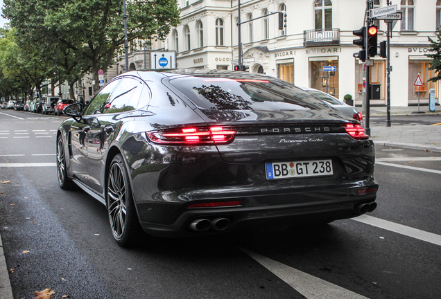 Porsche 971 Panamera Turbo