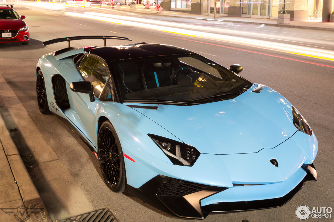 Lamborghini Aventador LP750-4 SuperVeloce Roadster