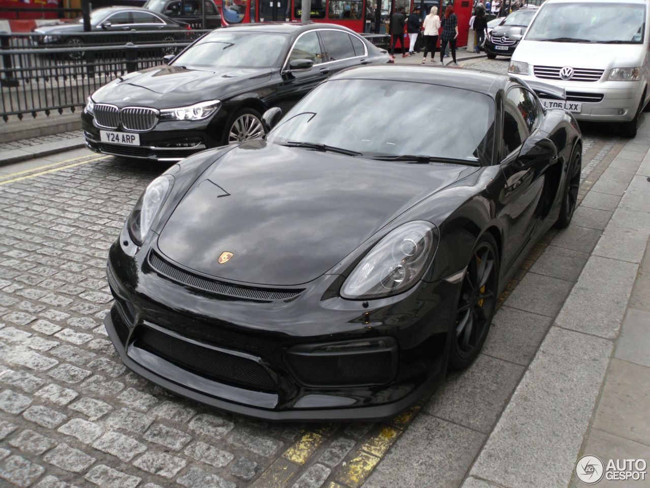 Porsche 981 Cayman GT4