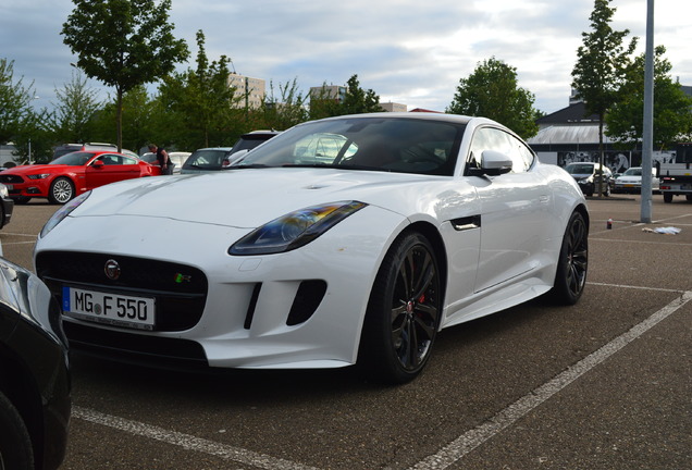 Jaguar F-TYPE R AWD Coupé