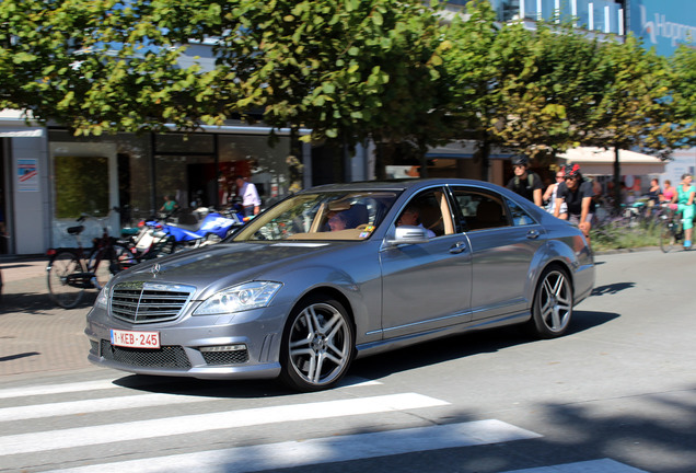 Mercedes-Benz S 65 AMG V221 2010