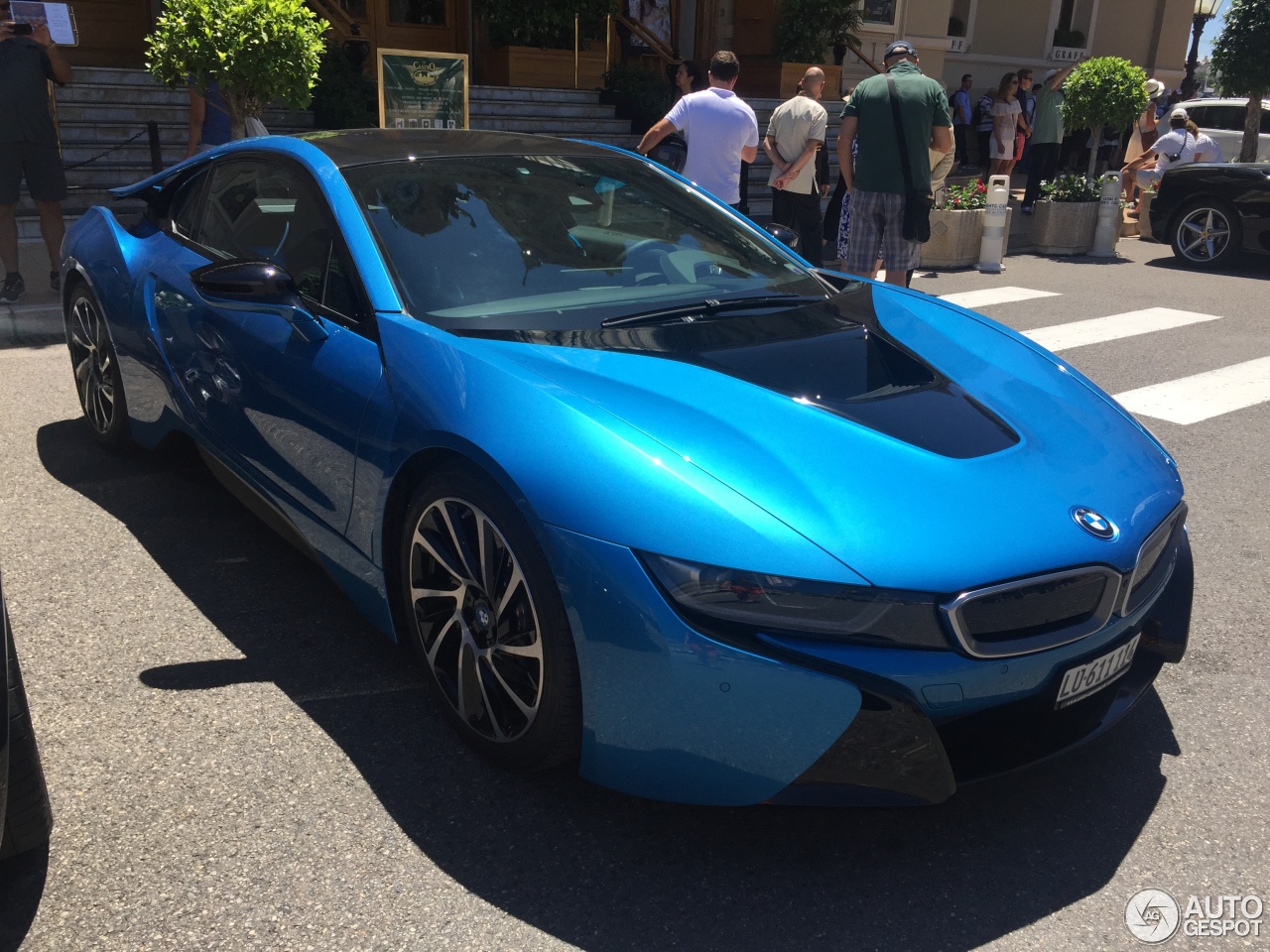 BMW i8