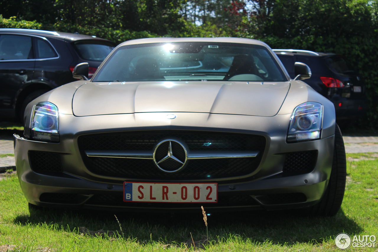 Mercedes-Benz SLS AMG