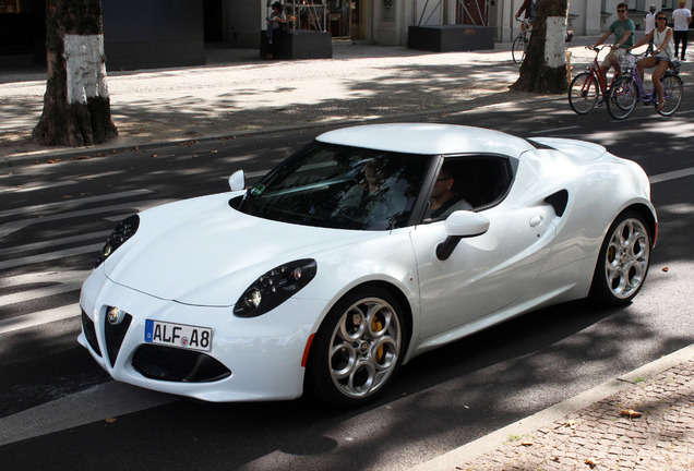 Alfa Romeo 4C Coupé