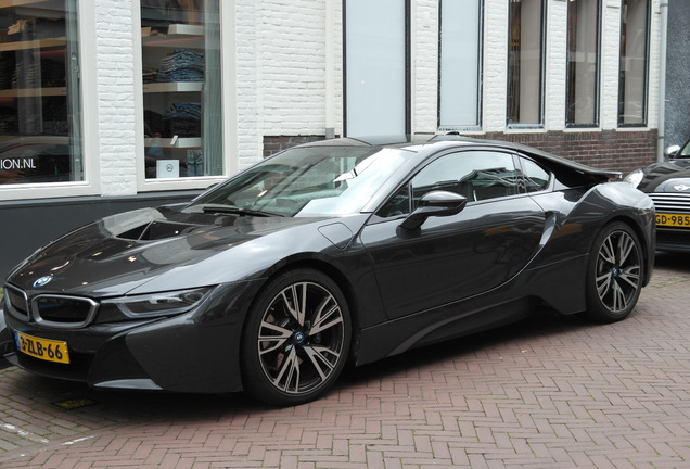 BMW i8