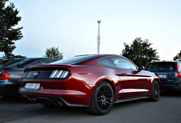 Ford Mustang GT 2015