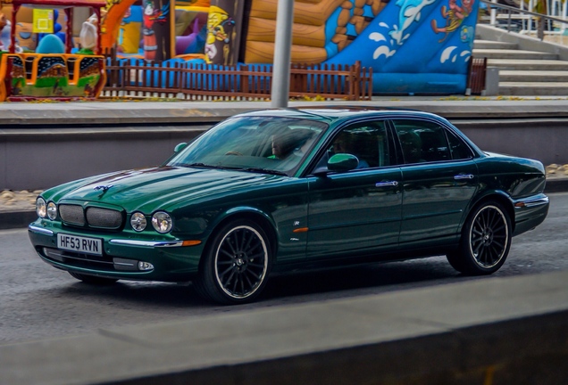 Jaguar XJR