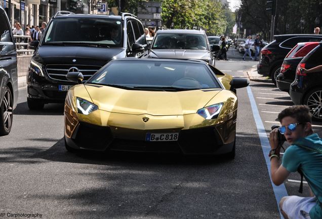 Lamborghini Aventador LP700-4 Roadster