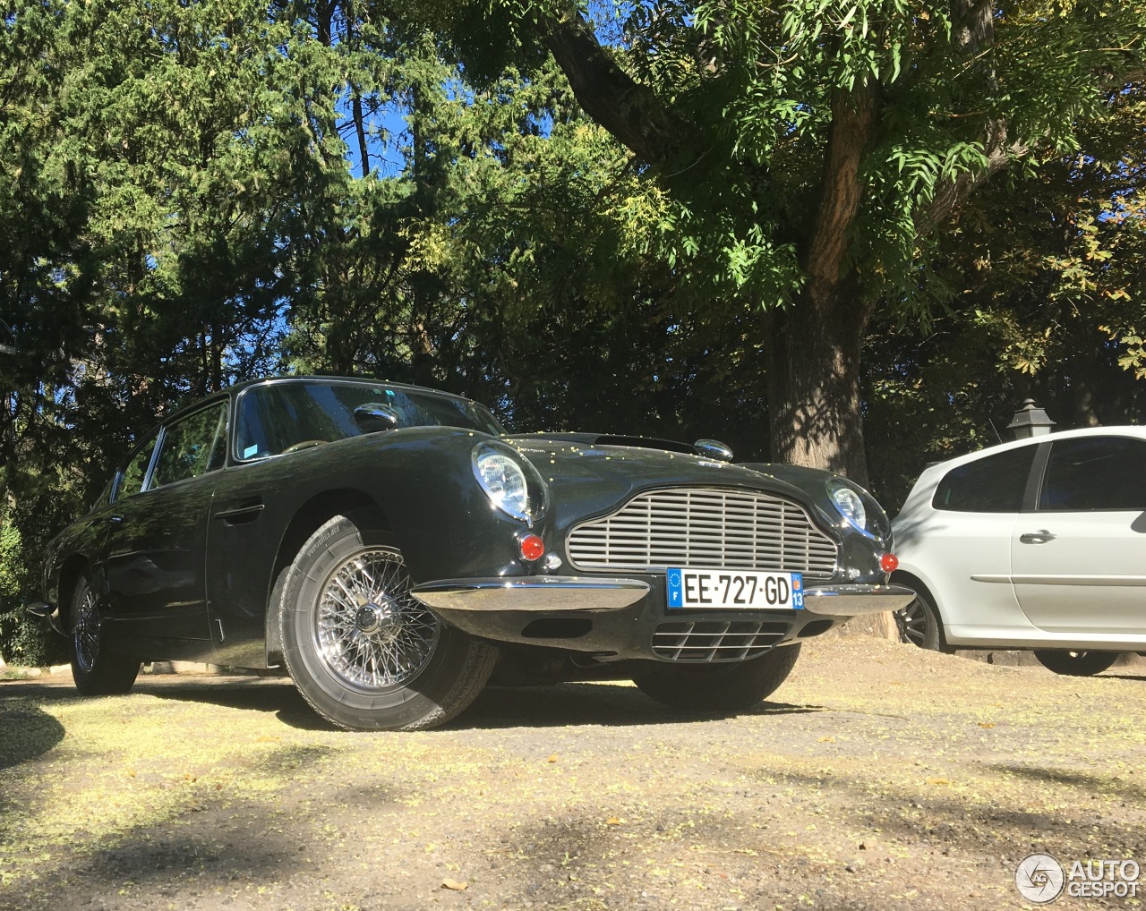 Aston Martin DB6 MKI