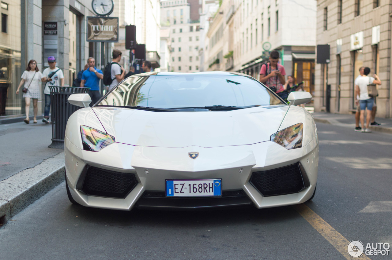 Lamborghini Aventador LP700-4 Roadster