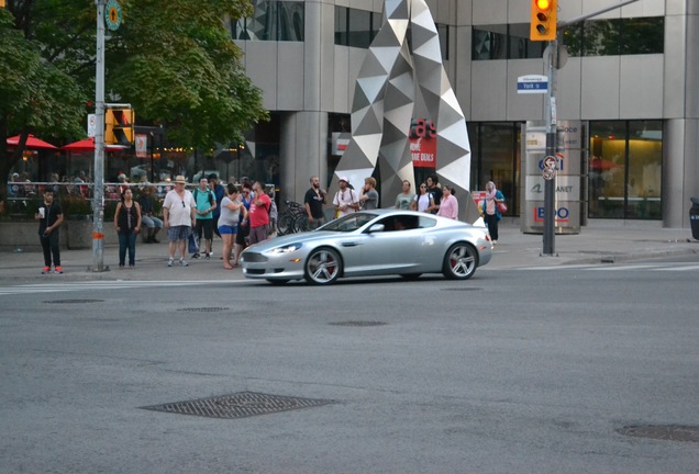 Aston Martin DB9