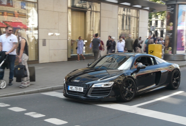 Audi R8 V10 Plus 2013