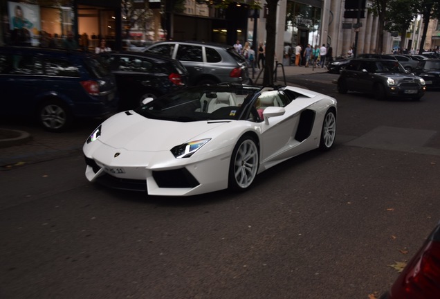 Lamborghini Aventador LP700-4 Roadster