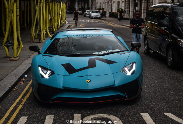 Lamborghini Aventador LP750-4 SuperVeloce