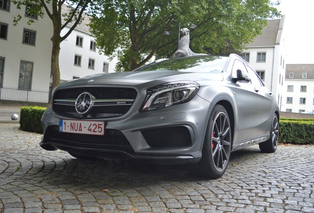 Mercedes-AMG GLA 45 X156