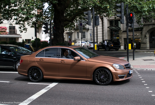 Mercedes-Benz C 63 AMG Edition 125