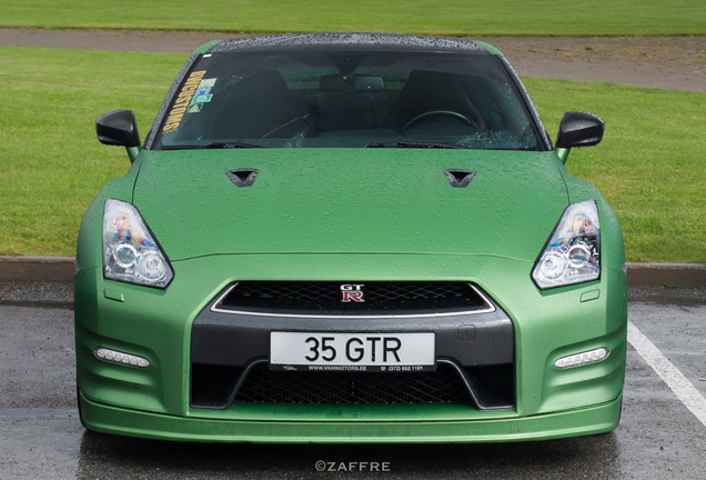 Nissan GT-R 2011