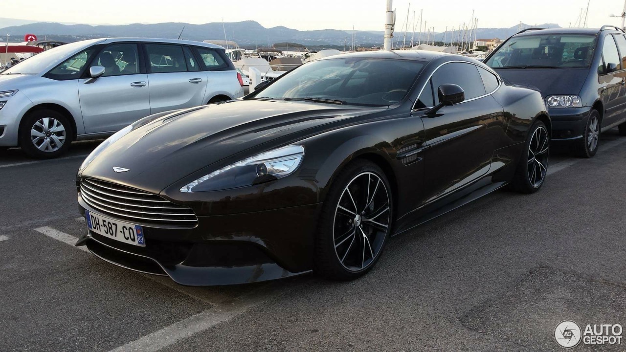 Aston Martin Vanquish 2013