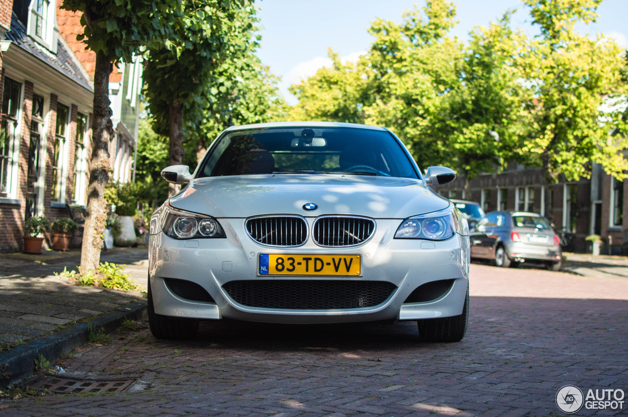 BMW M5 E60 2005