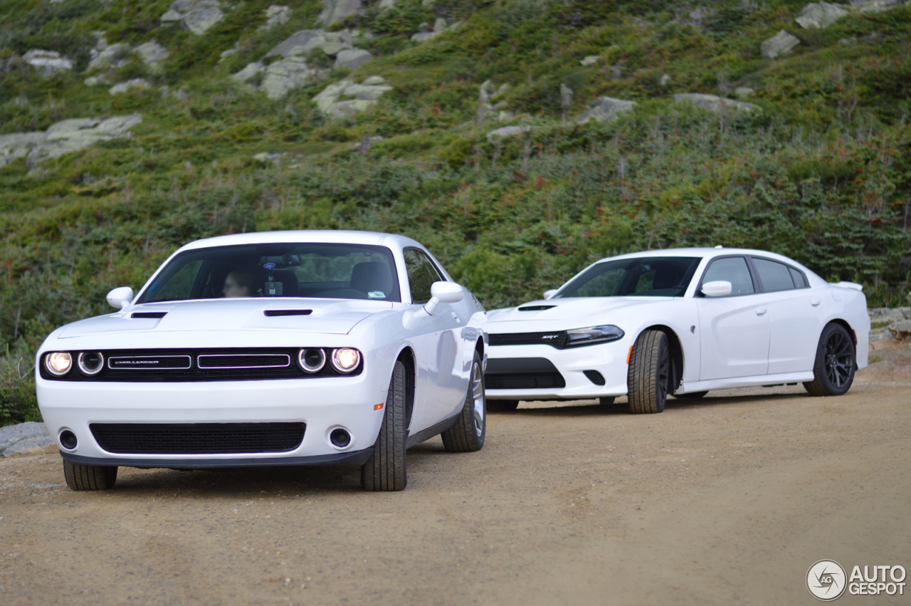 Dodge Charger SRT Hellcat