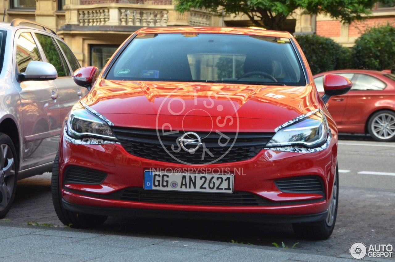 Opel Astra 2016