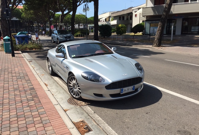 Aston Martin DB9