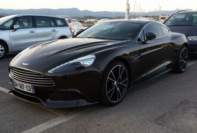 Aston Martin Vanquish 2013