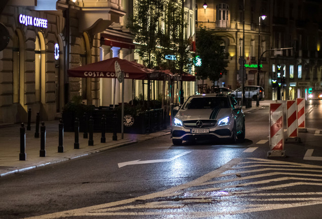 Mercedes-AMG A 45 W176 Petronas 2015 World Champions Edition