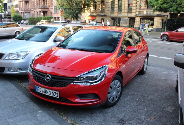 Opel Astra 2016