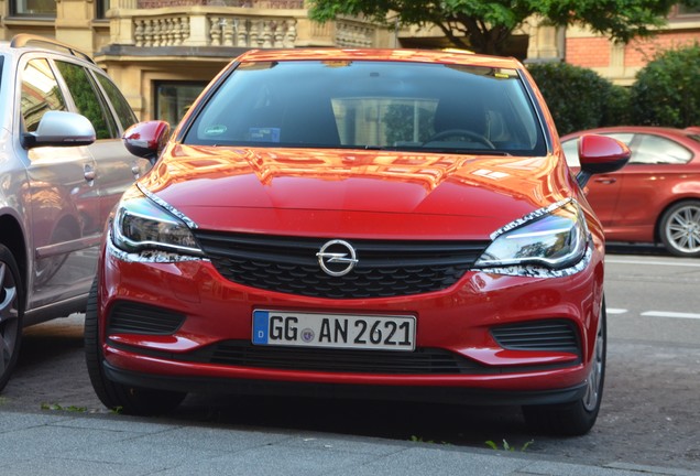 Opel Astra 2016