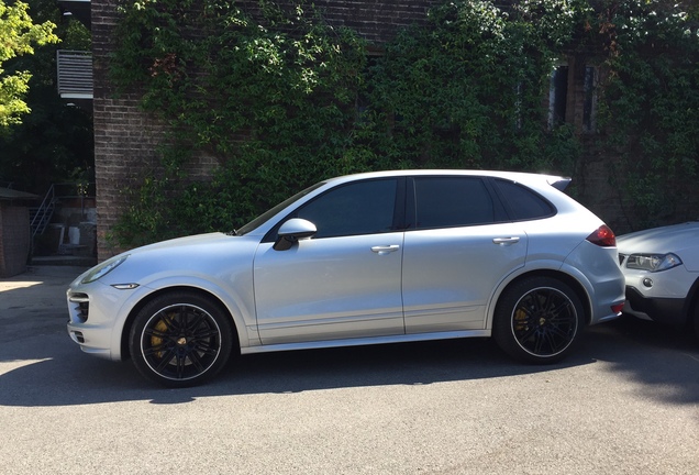 Porsche 958 Cayenne Turbo S