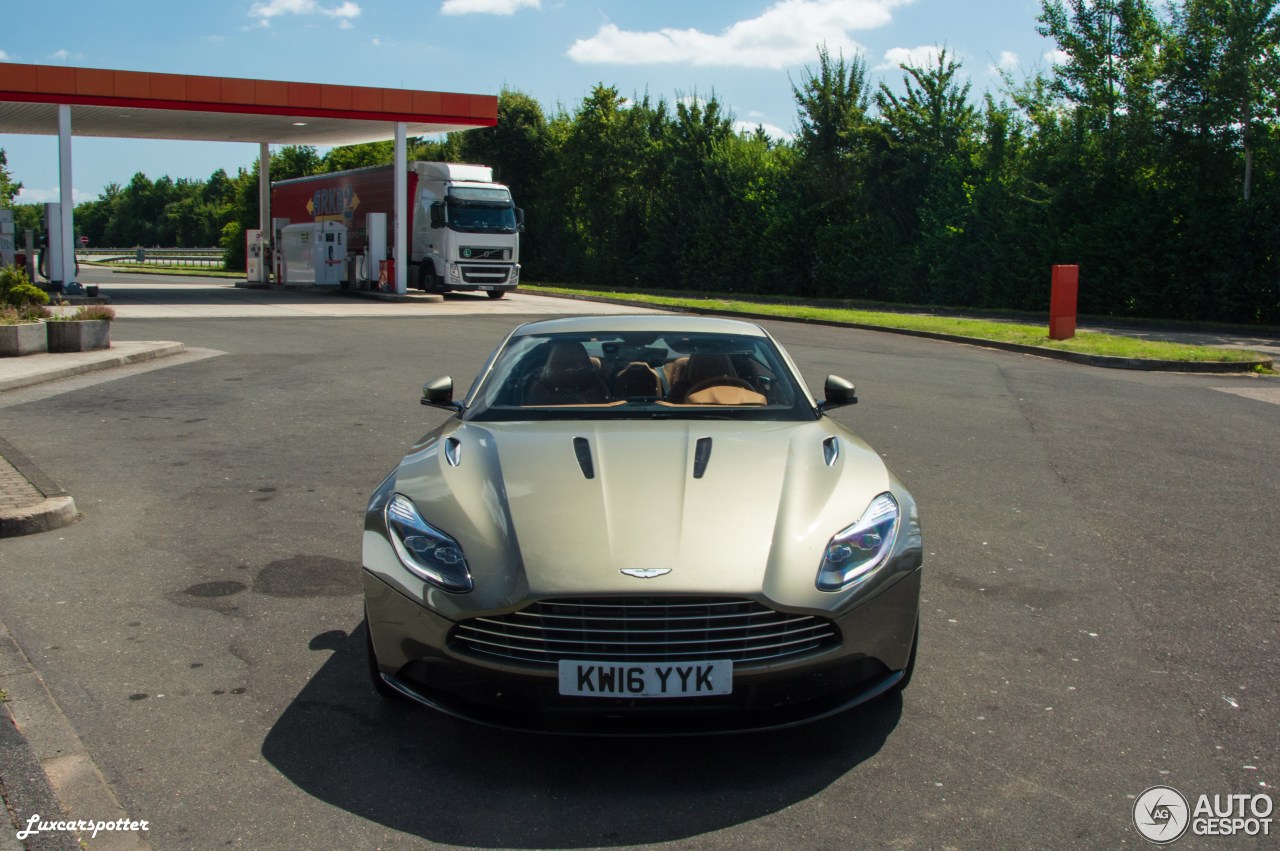 Aston Martin DB11