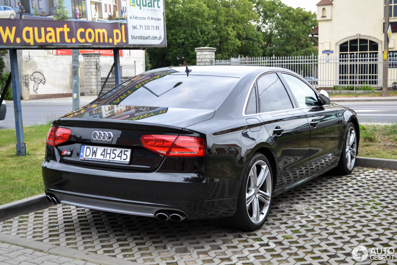 Audi S8 D4