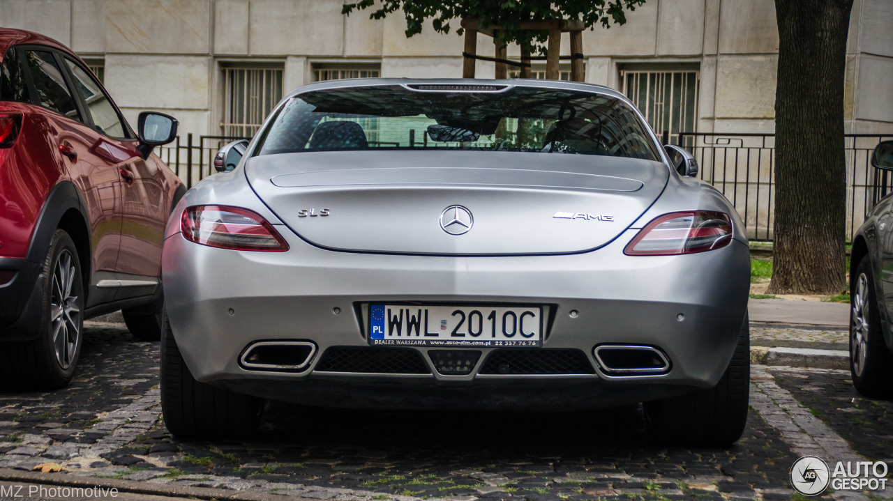 Mercedes-Benz SLS AMG