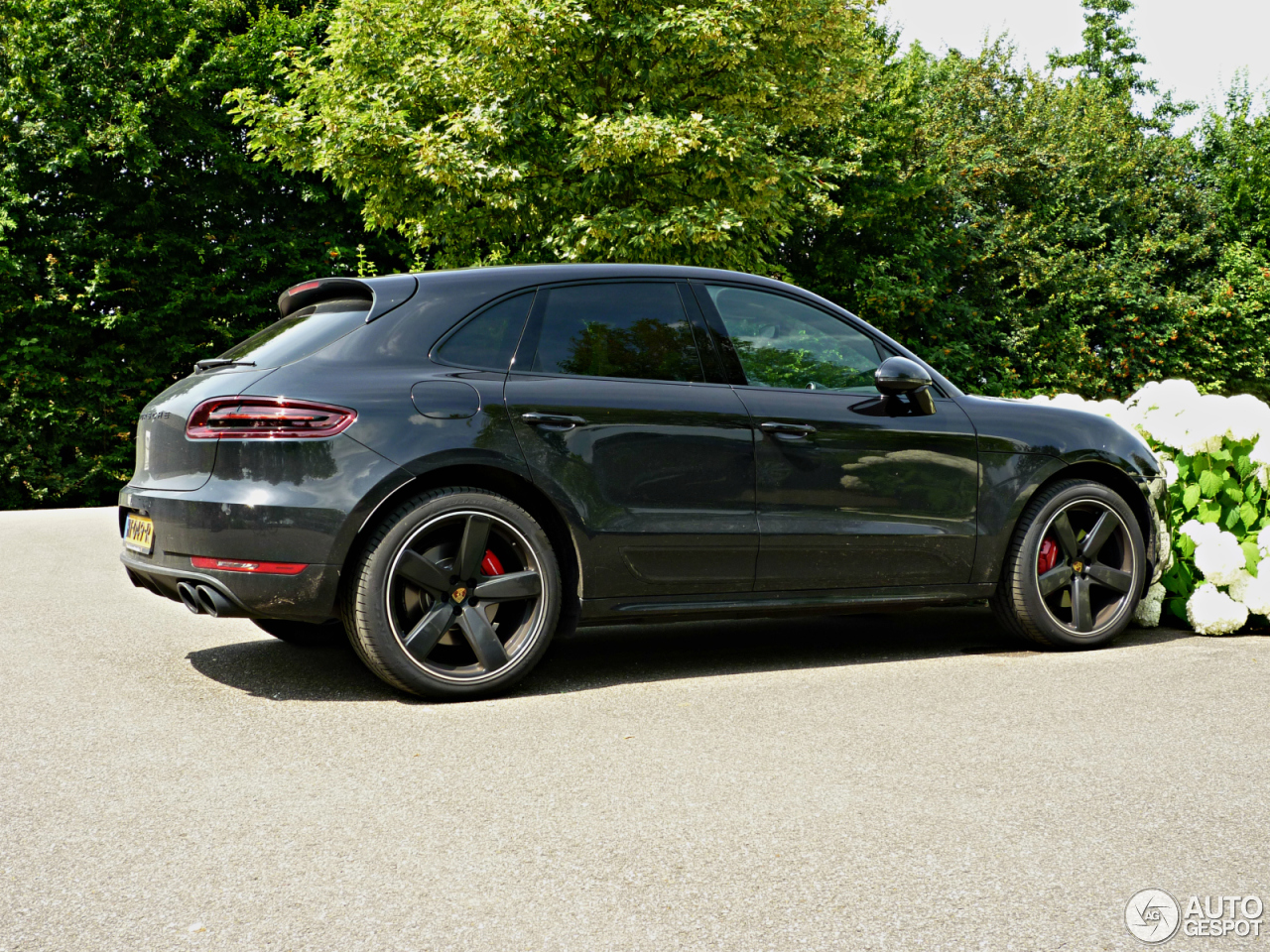 Porsche 95B Macan Turbo