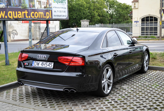 Audi S8 D4