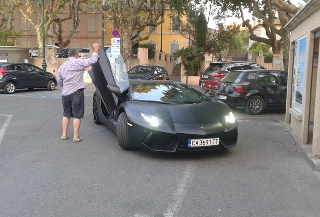 Lamborghini Aventador LP700-4