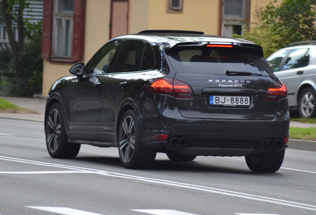 Porsche 958 Cayenne GTS