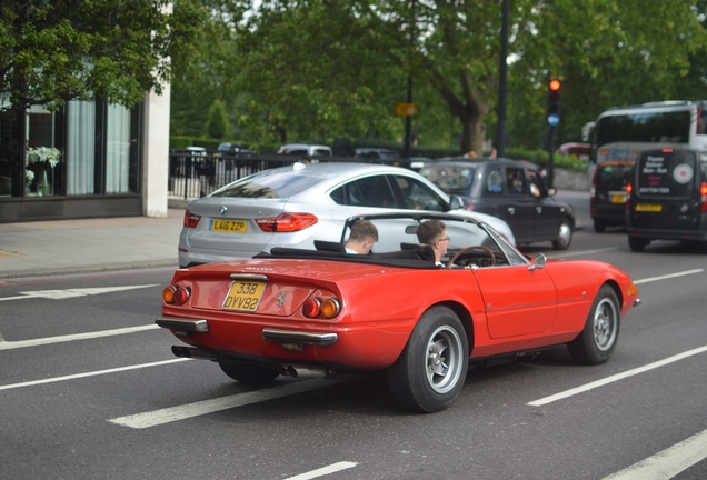 Ferrari 365 GTS/4 Daytona