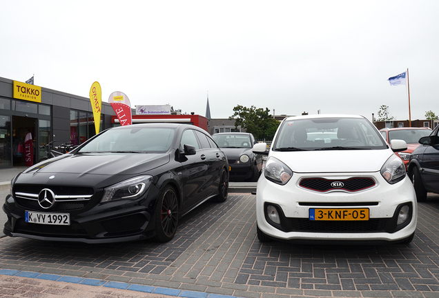 Mercedes-AMG CLA 45 Shooting Brake X117