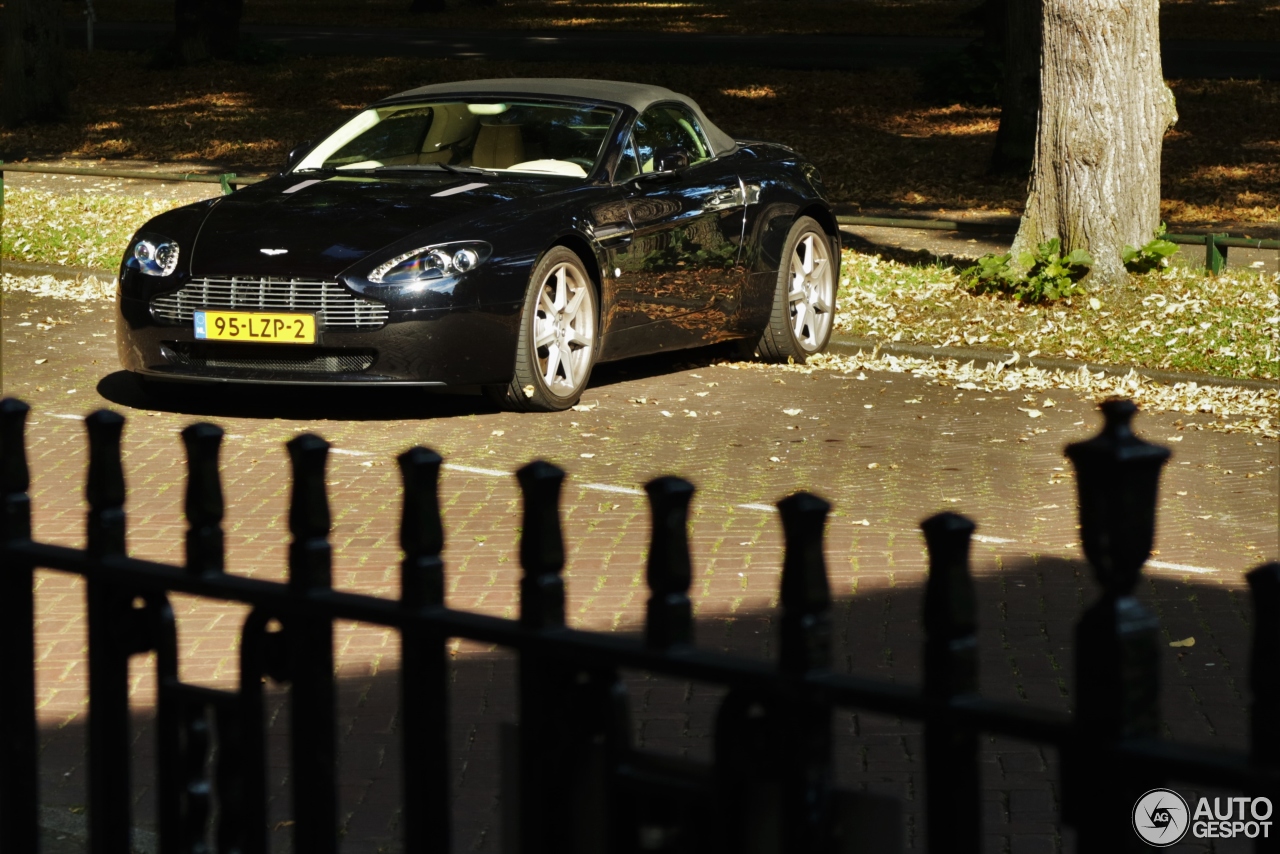 Aston Martin V8 Vantage Roadster