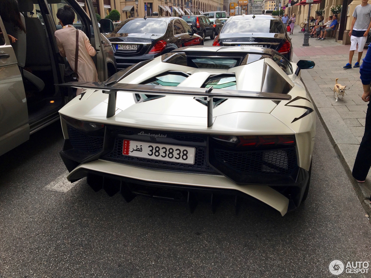 Lamborghini Aventador LP750-4 SuperVeloce Roadster