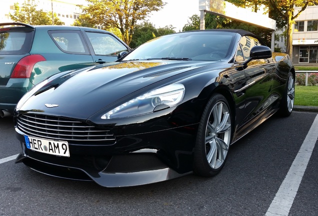 Aston Martin Vanquish Volante