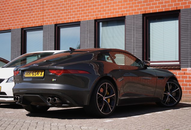 Jaguar F-TYPE R Coupé