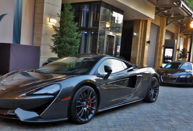 McLaren 570S